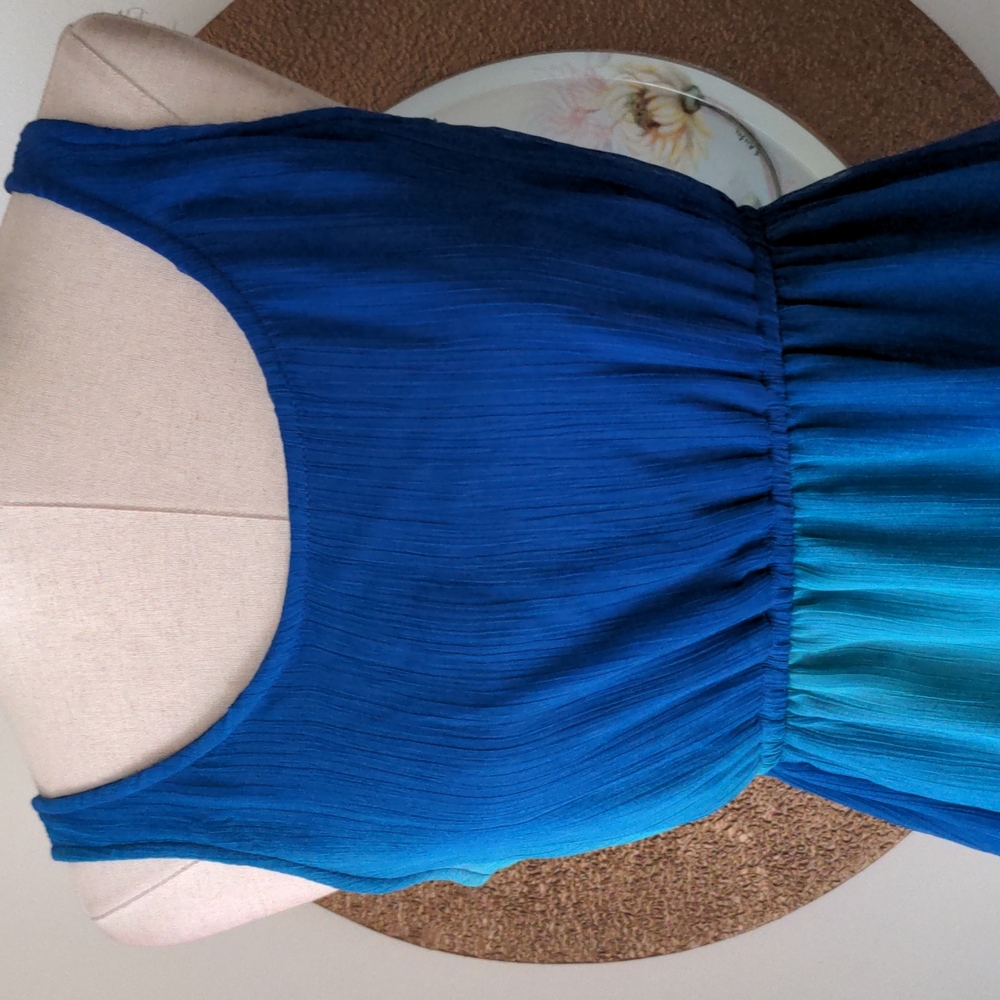 Truth Dress - Picture 2 of 9